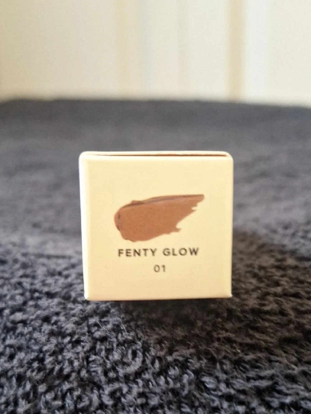 Fenty Beauty Gloss Bomb Universal Lip Luminizer - Fenty Glow - Brownish Red
